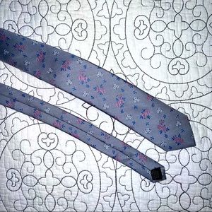 NEW: MENS FLORAL TIE